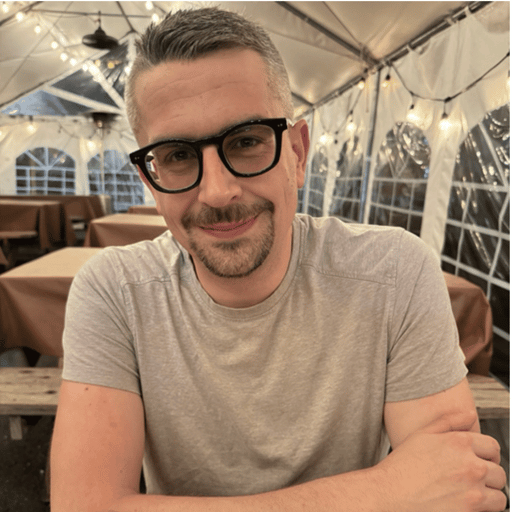 Tim Kuhn